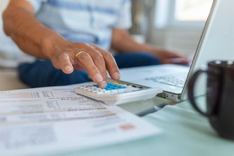 La recaudación de impuestos en Ecuador cae en el primer trimestre del 2023