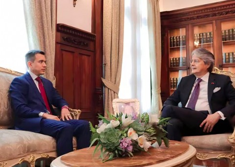 Se va, pero deja la herencia: Lasso le entrega el Gobierno a Noboa con una compleja situación tributaria