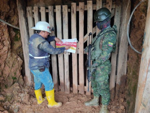 Decomiso de material explosivo en actividades de minería ilegal en Zaruma
