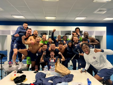 Con goles de Messi y Mbappé, el PSG superó 3-0 al Olympique de Marsella y se afianzó en la cima