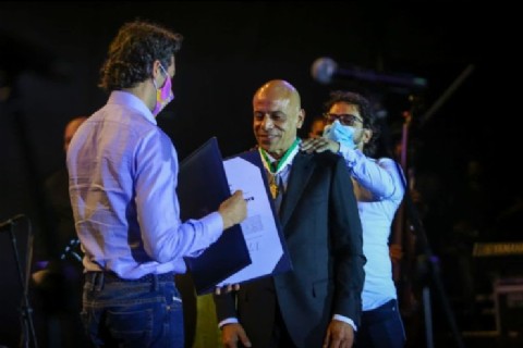 Feria de las Flores 2021: el alcalde de Medellín distinguió a la orquesta Billo´s Caracas Boys