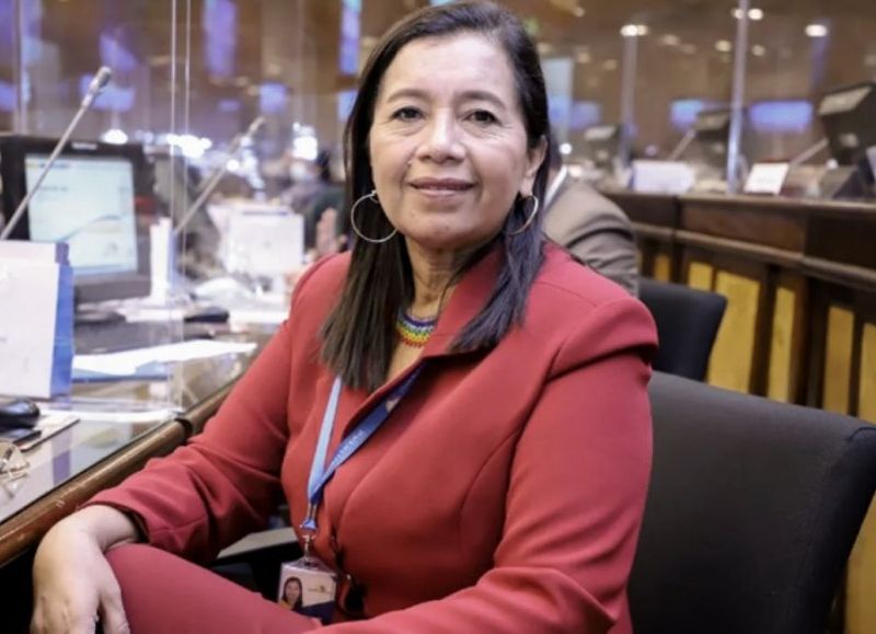 Destituyeron a la presidenta del Parlamento de Ecuador, muy cercana a Guillermo Lasso