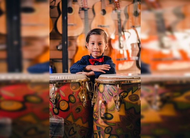 VIDEO | Estheban Arrieta, el conguero más pequeño del mundo impresiona con su habilidad